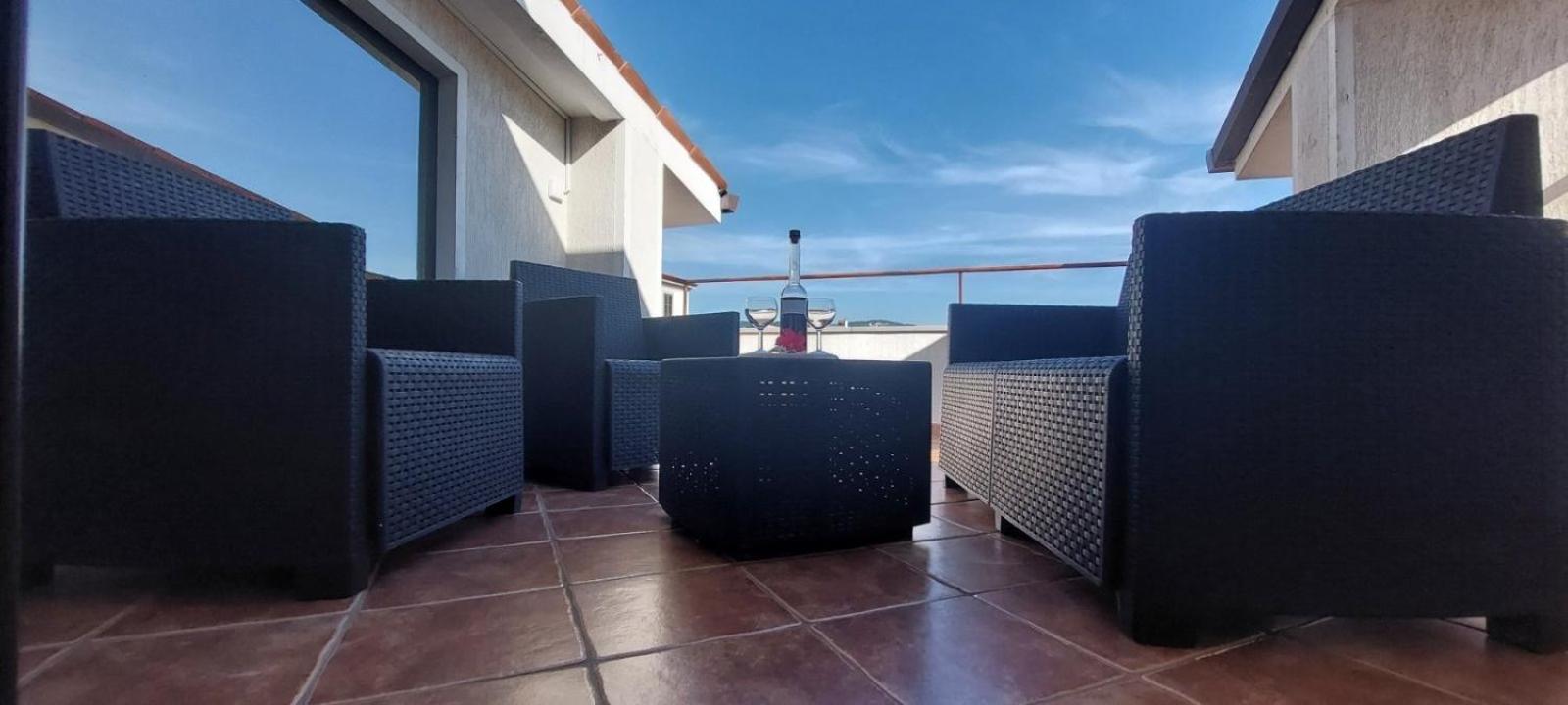 Apartma Mimi Dekani Buitenkant foto